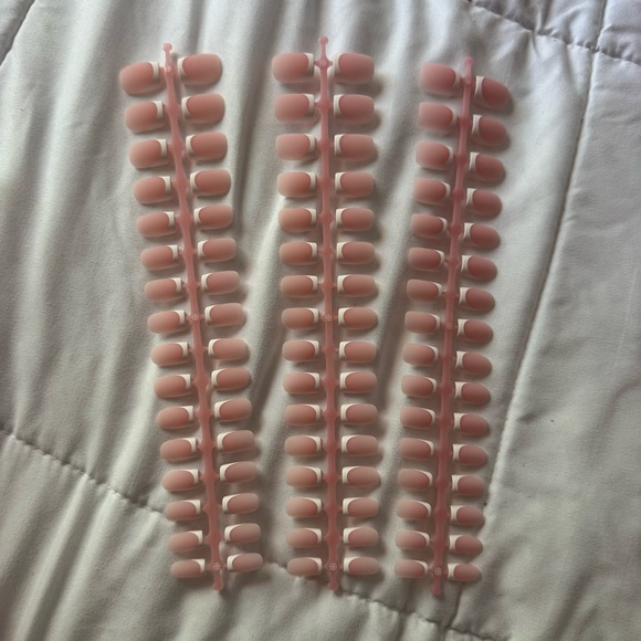 BTArtBox Nails X-Coat Tips Pink French Manicure Short Square - Picture 6 of 9